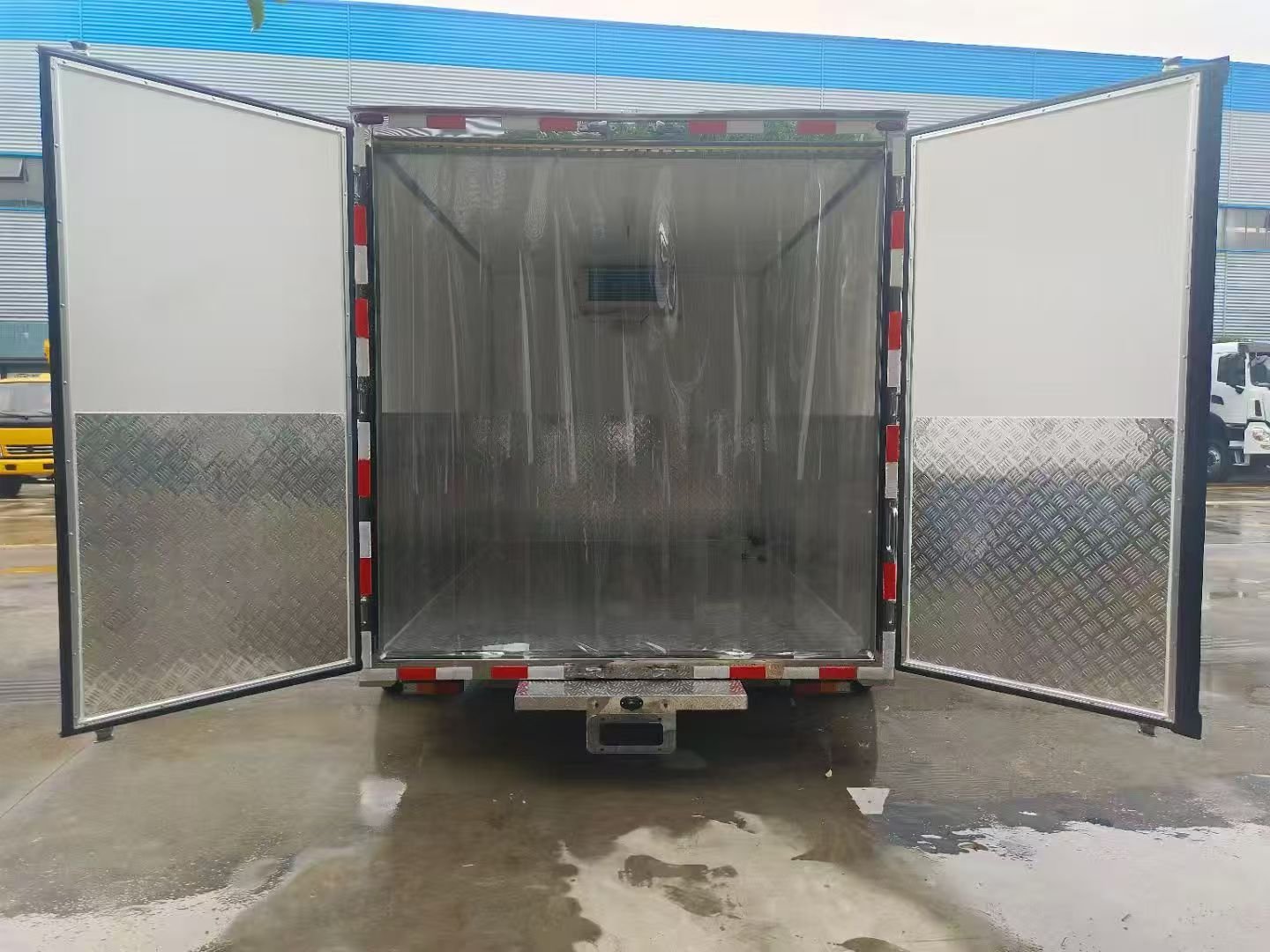 Refrigerated insulated box trailer Customized Freezer Refrigerated Truck Box CKD Fiberglass Van Cargo Body - Image 8