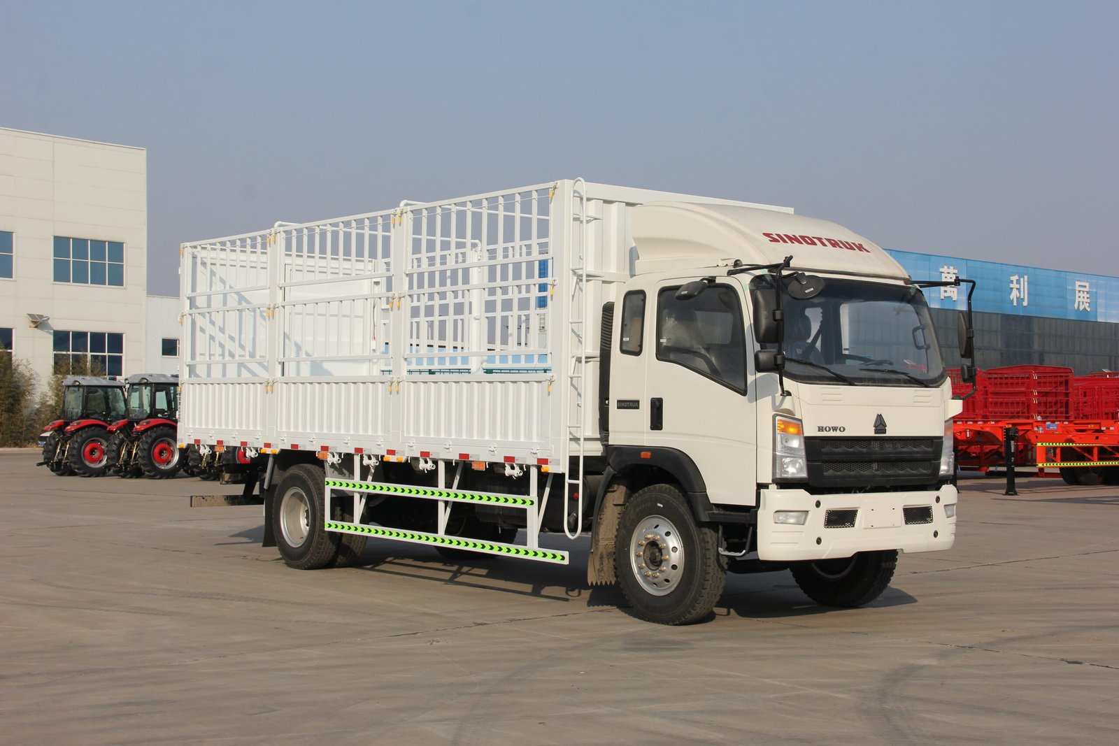 4ton/5ton/6ton Light Van Cargo Truck Commercial with Rear Hydraulic Lifting Platform - Image 2